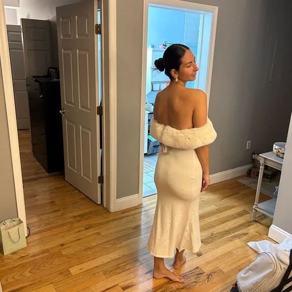 Meshki Strapless White Dress with Fur Detail - Picture 3 of 4